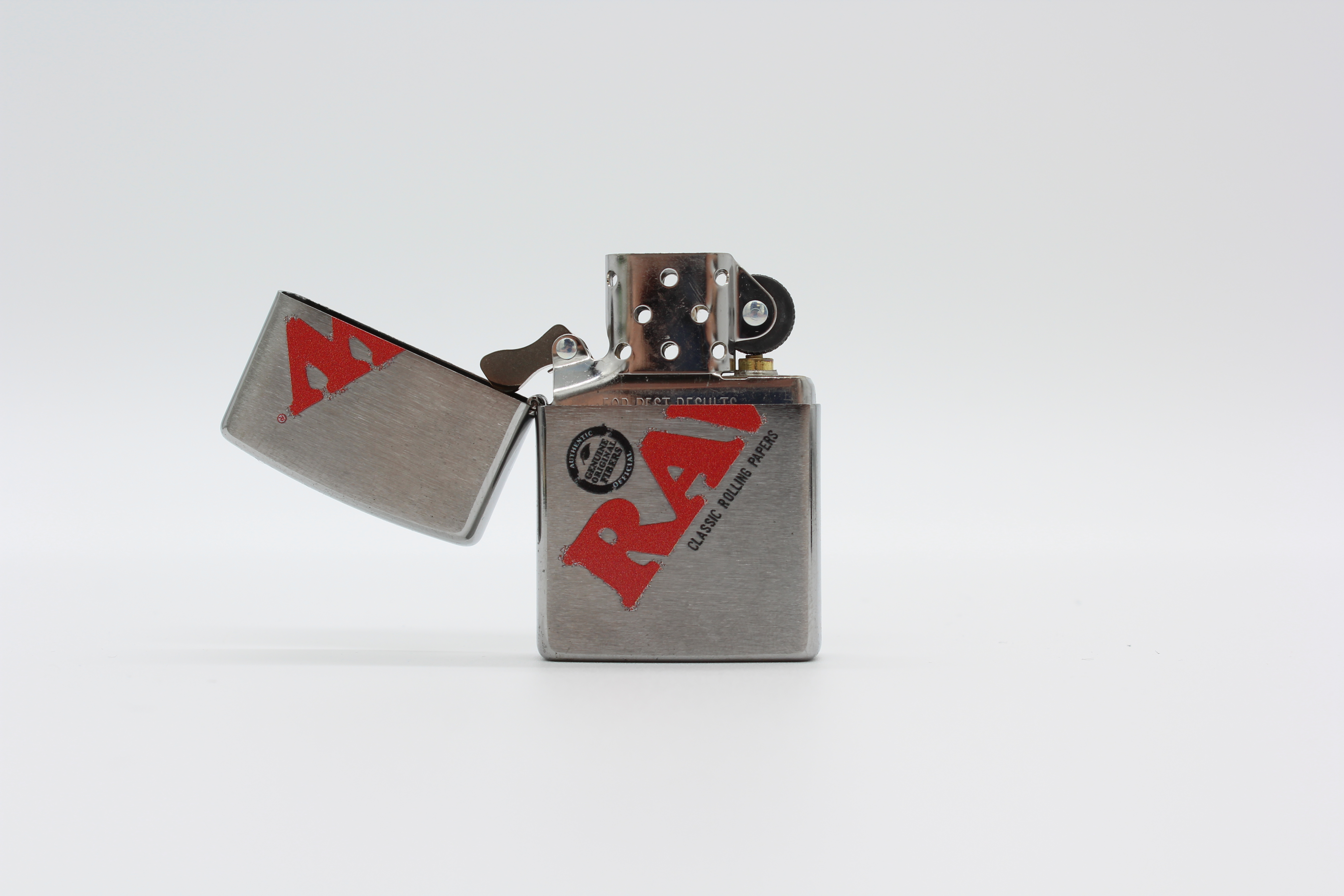 RAW Classic Rolling Papers Zippo-Feuerzeug – Silber