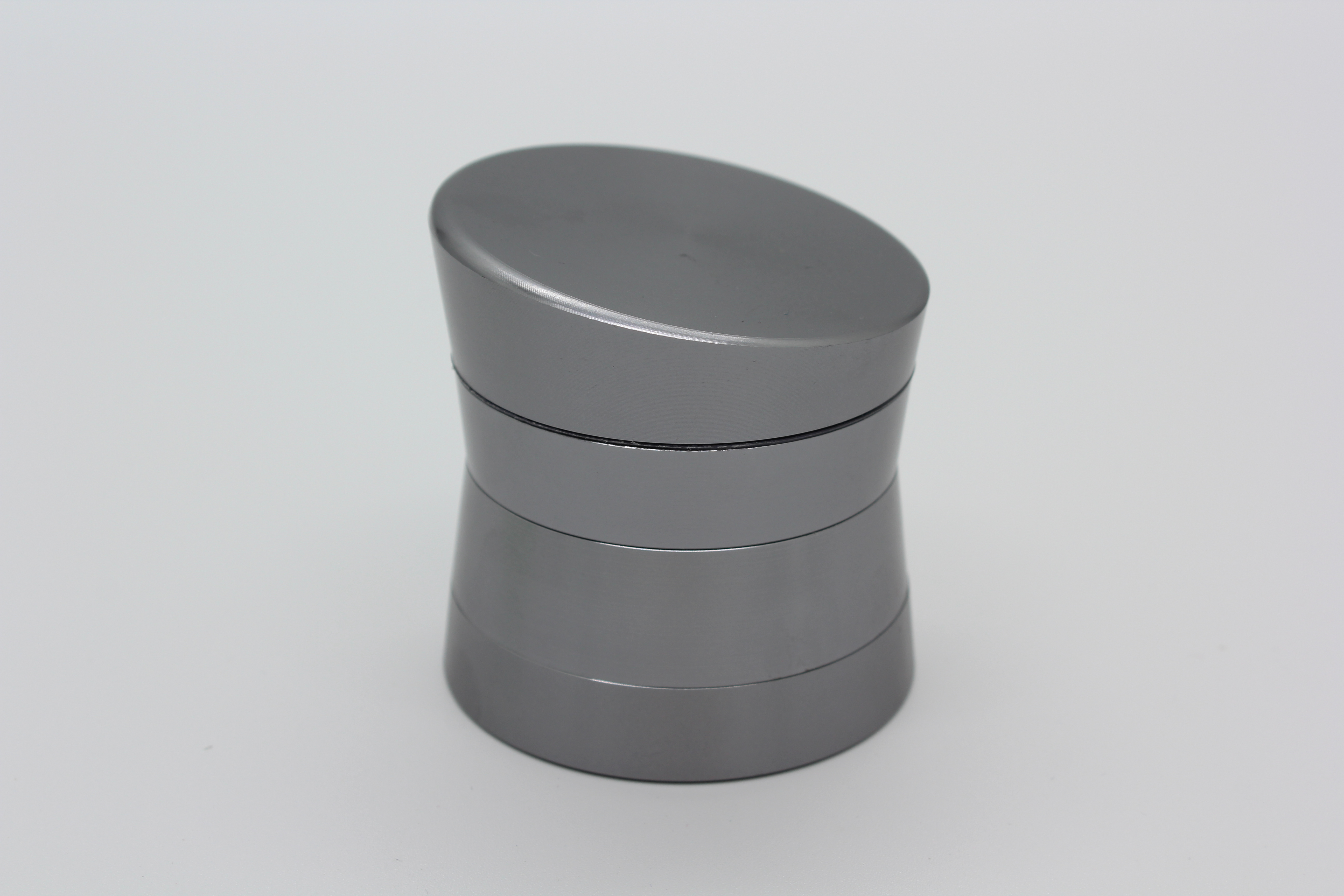 Aluminium-Grinder Gunmetal zylindrisch mit schrägem Deckel